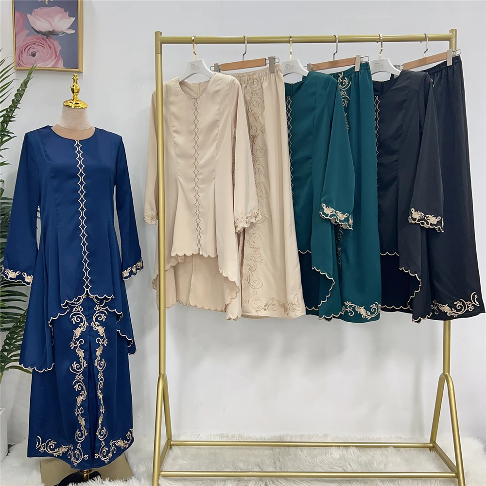 Traditional Embroidery Muslim Suits 2 Pieces Set Tops Skirts Women Malaysia Baju Kurung Ladies Ramadan Islam Middle East Clothes
Traditional Embroidery Muslim Suits 2 Pieces Set Tops Skirts Women Malaysia Baju Kurung Ladies Ramadan Islam Middle East Clothes