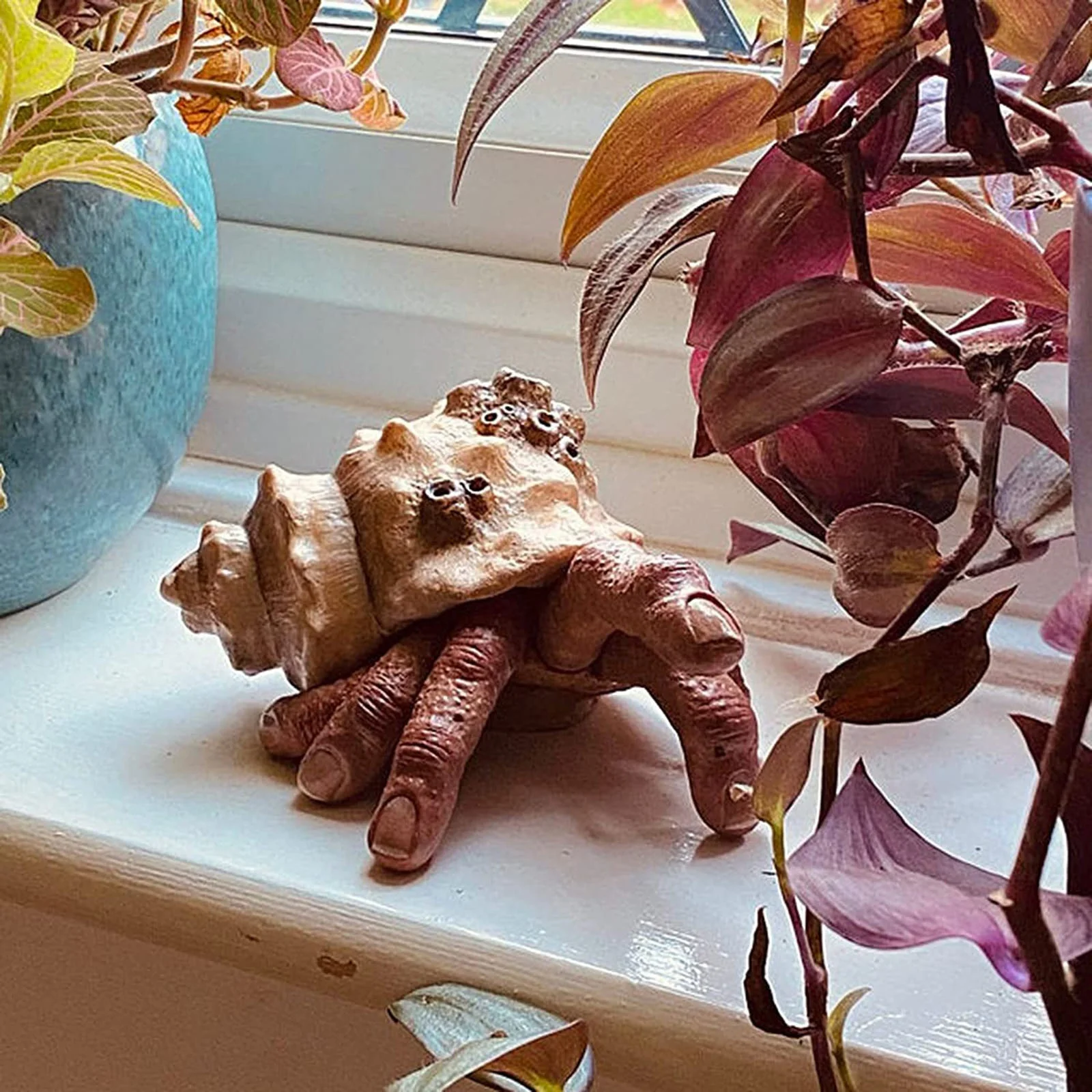 Finger Hermit Crab Sculpture Horror Snail Hand Resin Decoration Halloween Garden Decoration Decoration Creative Way
Finger Hermit Crab Sculpture Horror Snail Hand Resin Decoration Halloween Garden Decoration Decoration Creative Way