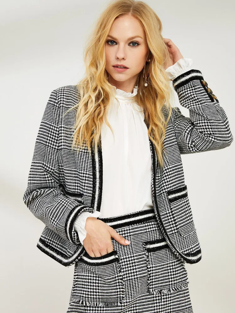 Two Piece Set Women Retro Houndstooth Mid-length Long Sleeve Coat Temperament High Waist Skirt Elegant Fashion Suit New
Two Piece Set Women Retro Houndstooth Mid-length Long Sleeve Coat Temperament High Waist Skirt Elegant Fashion Suit New