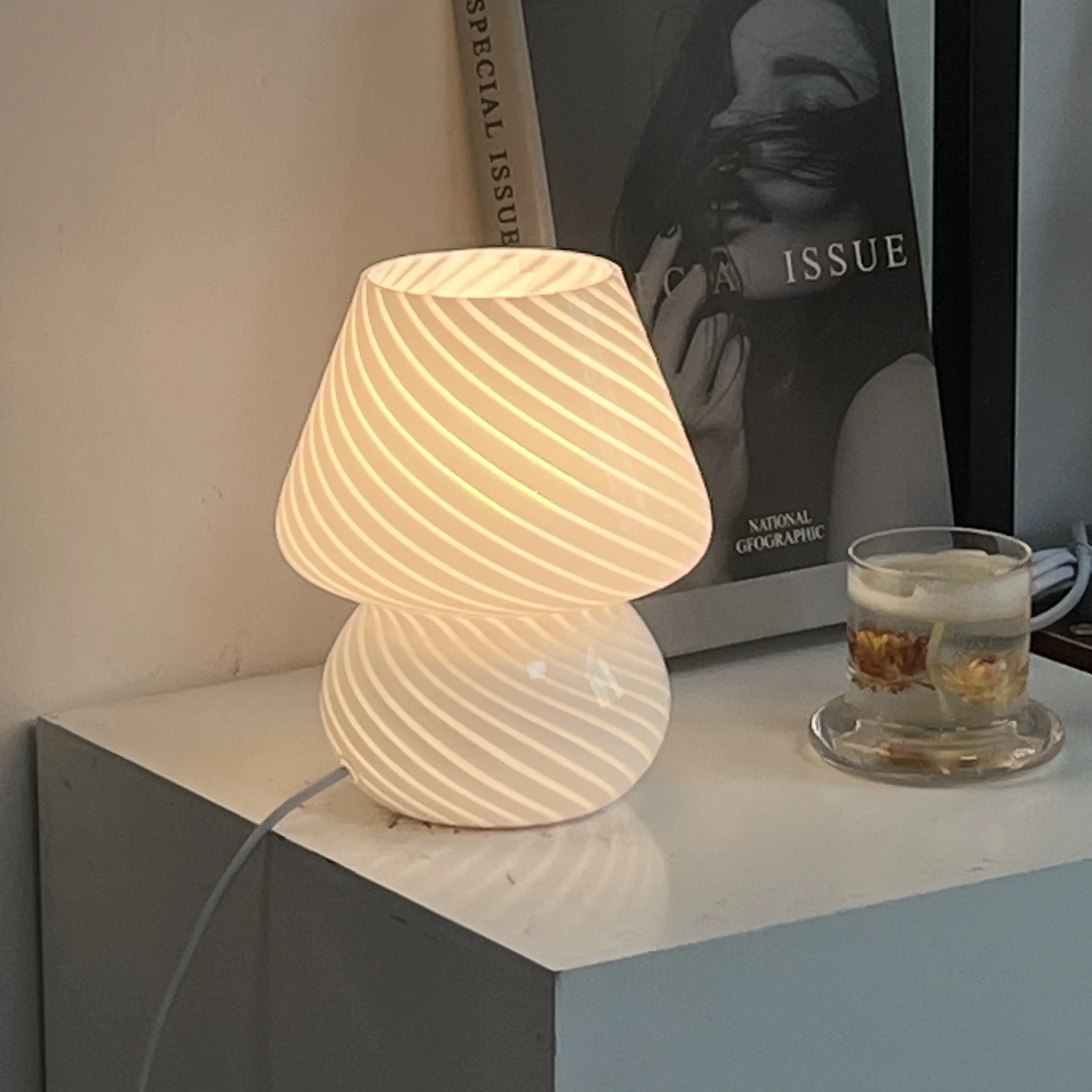 Glass LED Desk Lamp For Bedroom Bedside Korean Ins Style Striped Mushroom Table Decor Cute Ring Translucent
Glass LED Desk Lamp For Bedroom Bedside Korean Ins Style Striped Mushroom Table Decor Cute Ring Translucent