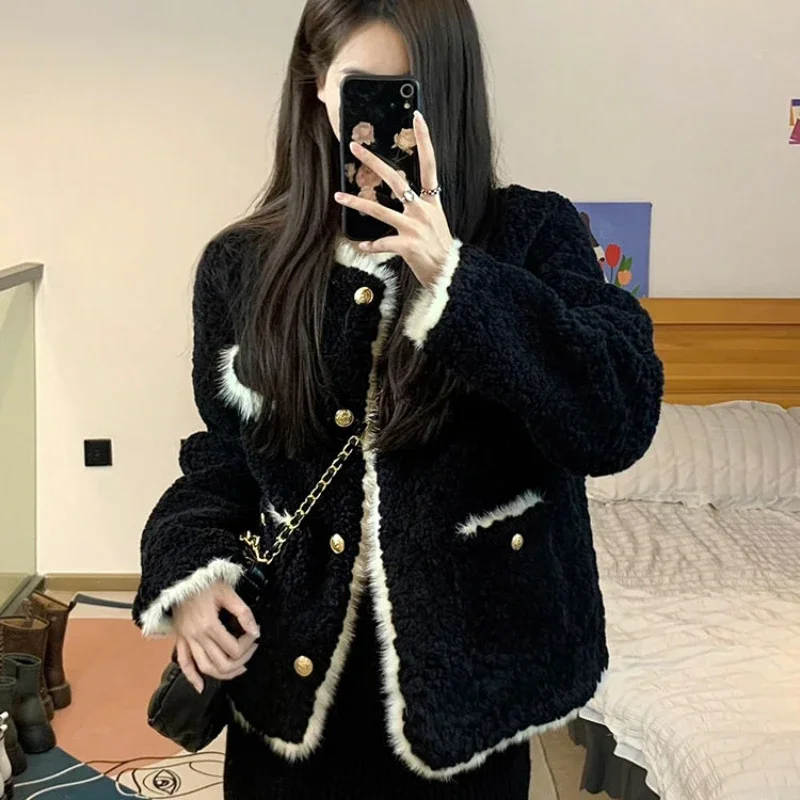 

Winter New Environmental Protection Mink Fur Splicing Outcoat Women Thickened Fur Integrated Lamb Wool Short Loose Jacket 2023