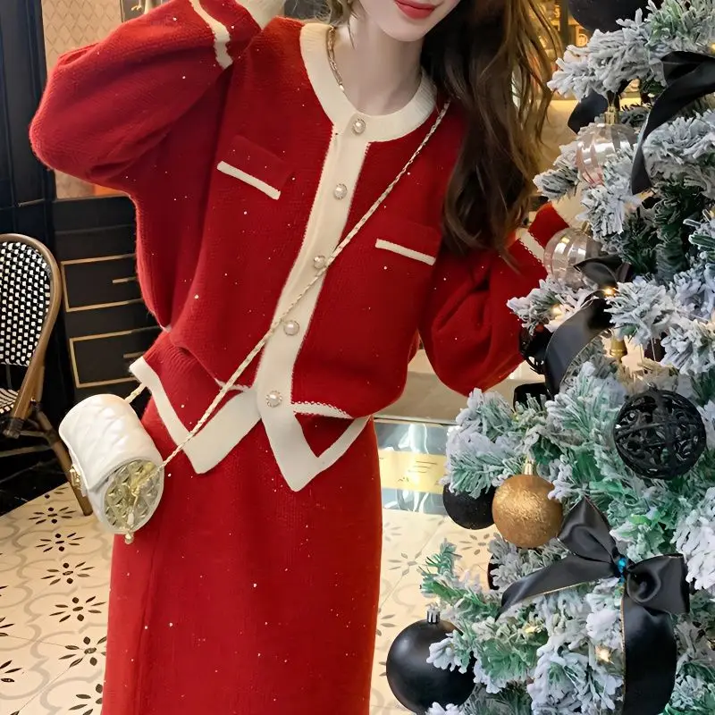 Two Piece Women Knitted Cardigan Christmas Long Sleeve O Neck Slim Button Sweater Clashing Color Casual Chic Top Short Skirt
Two Piece Women Knitted Cardigan Christmas Long Sleeve O Neck Slim Button Sweater Clashing Color Casual Chic Top Short Skirt