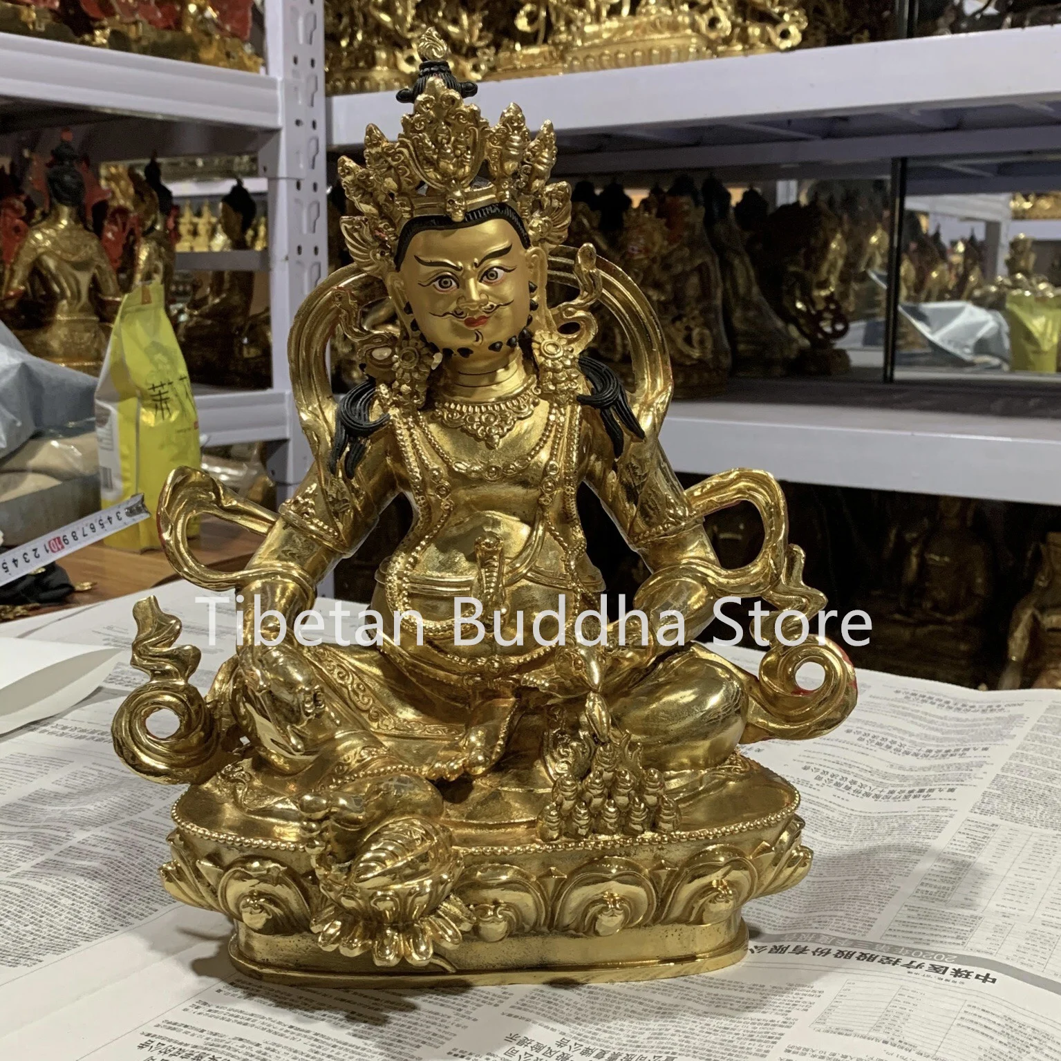 

31cm Pure copper yellow God of Wealth gilded Buddha statue supplies God of Wealth ornaments made of brass material