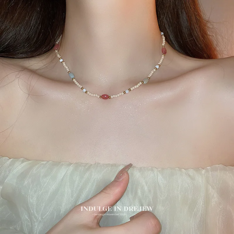 

Crystal beaded necklace for women, simple and high-end clavicle chain, light luxury niche necklace