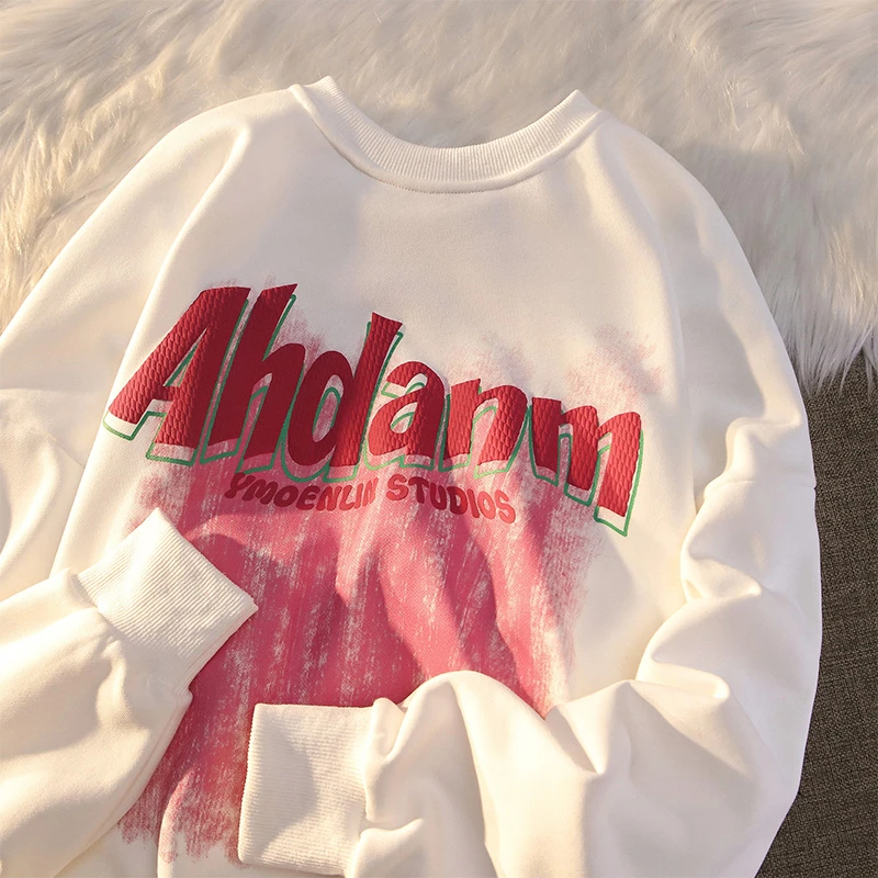 Round necked sweater Korean version loose fitting long sleeved sports shirt Thin jacket Men's and women's same top Couple outfit
Round necked sweater Korean version loose fitting long sleeved sports shirt Thin jacket Men's and women's same top Couple outfit