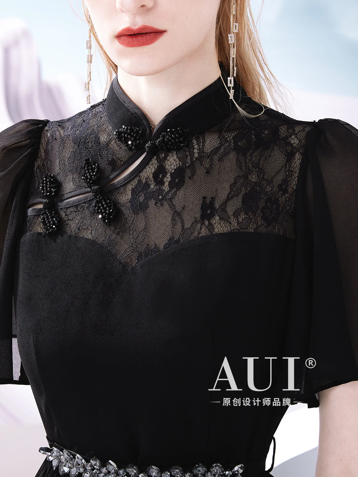 Black Design Sense Chinese Improved Qipao Dress Women's 2023 Summer New Small Chiffon Short Sleeve Long Dress
Black Design Sense Chinese Improved Qipao Dress Women's 2023 Summer New Small Chiffon Short Sleeve Long Dress