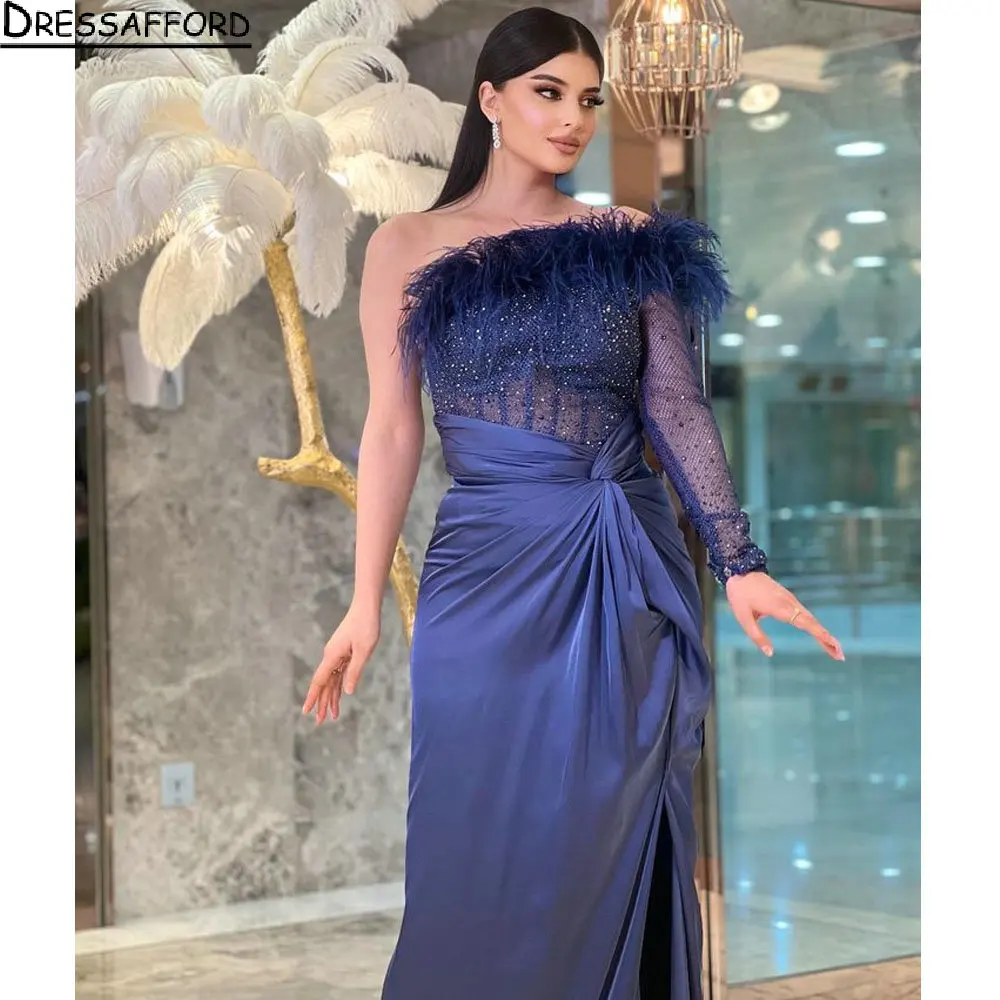 

Royal Blue Illusion One Shoulder Feathers Dubai Mermaid Evening Dress Side Split Sequined Beading Saudi Arabic Formal Party Gown