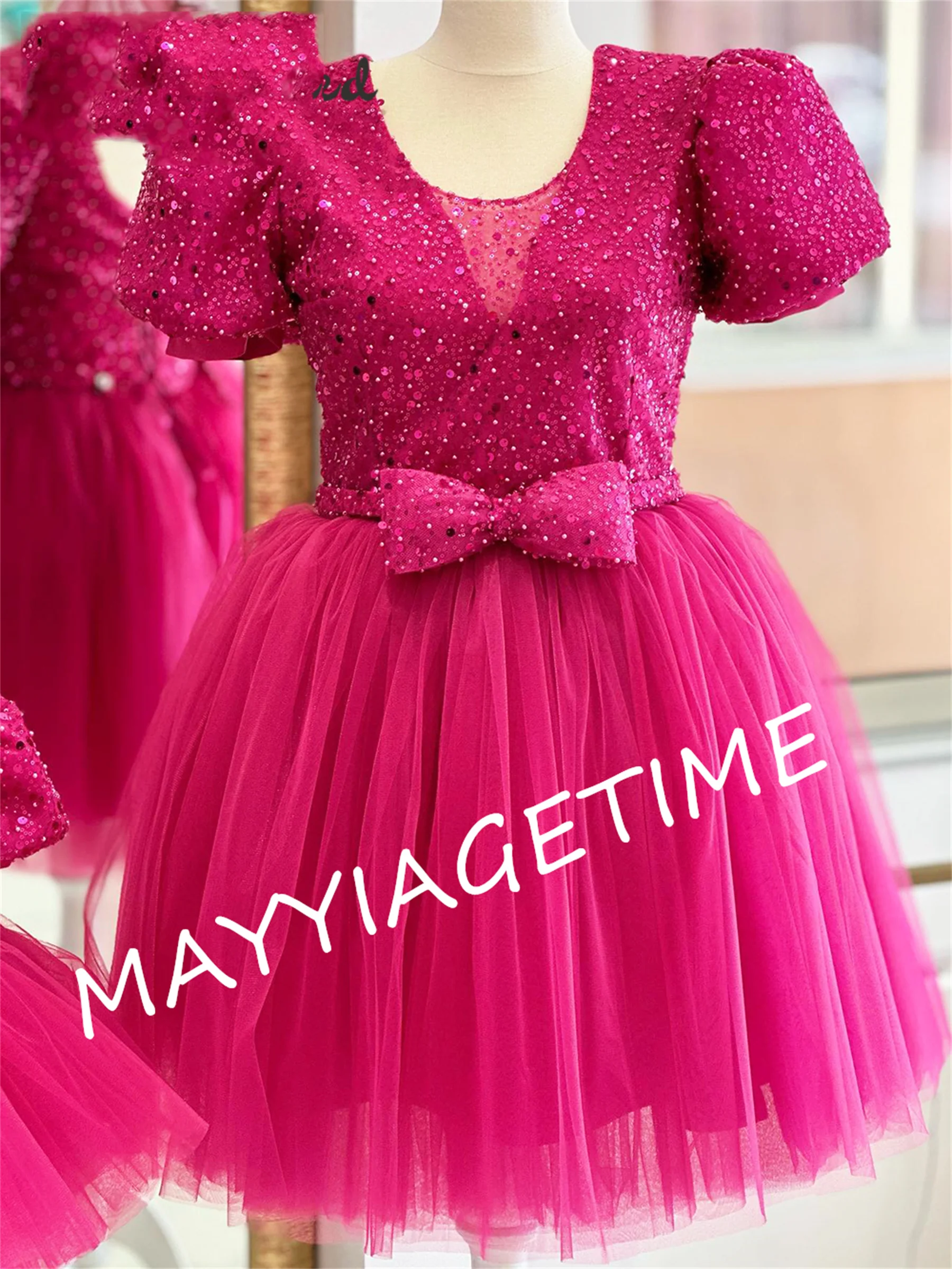 Puffy Mother and Baby Dress Glitter Flower Girl Dresses Cute Girl Princess Dress Girl Wedding Party Dress Child Kids Dresses
Puffy Mother and Baby Dress Glitter Flower Girl Dresses Cute Girl Princess Dress Girl Wedding Party Dress Child Kids Dresses