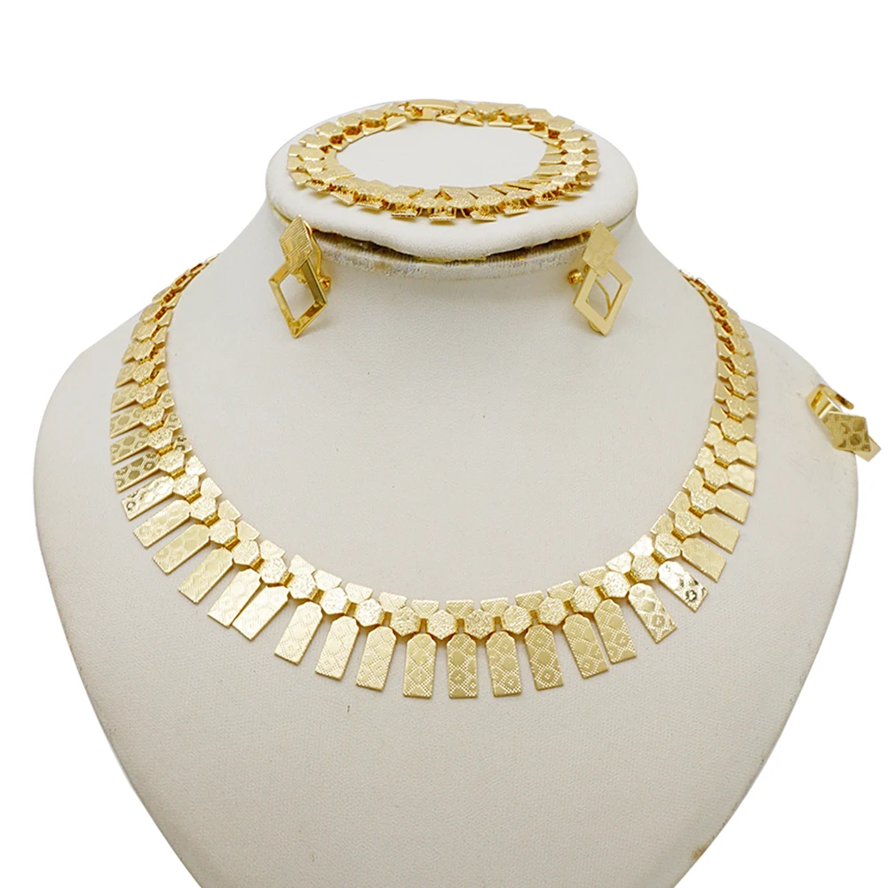 

Charming Gold Color Women Jewelry Sets Necklace Earrings Bracelet Rings Sets Elegant Noble Set Party Gifts