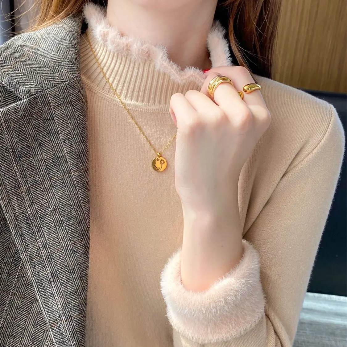 Mock-Neck Winter Knitting Sweater Thicken Knitted Pullovers Women Fleece Lined Soft Knitwears Tops Long Sleeve Warm Tops G179
Mock-Neck Winter Knitting Sweater Thicken Knitted Pullovers Women Fleece Lined Soft Knitwears Tops Long Sleeve Warm Tops G179