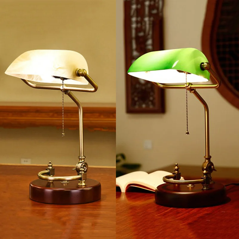 Vintage Bankers desk lamp Traditional table lighting fixture green glass shade wood base Table Office Desk Lamp E27 AC110-240V
Vintage Bankers desk lamp Traditional table lighting fixture green glass shade wood base Table Office Desk Lamp E27 AC110-240V