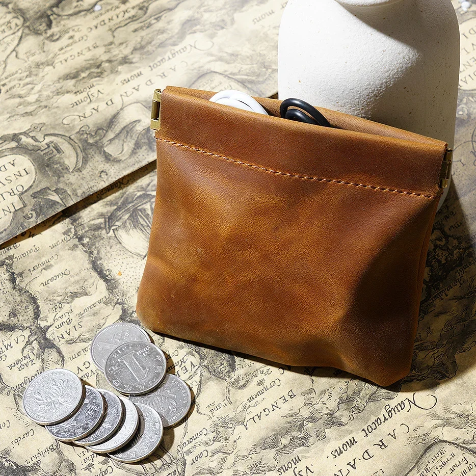 Genuine Leather Small Coin Purse Automatic Closure Card Holder Retro Storage Bag Crazy Horse Leather Key Case Wholesale
Genuine Leather Small Coin Purse Automatic Closure Card Holder Retro Storage Bag Crazy Horse Leather Key Case Wholesale