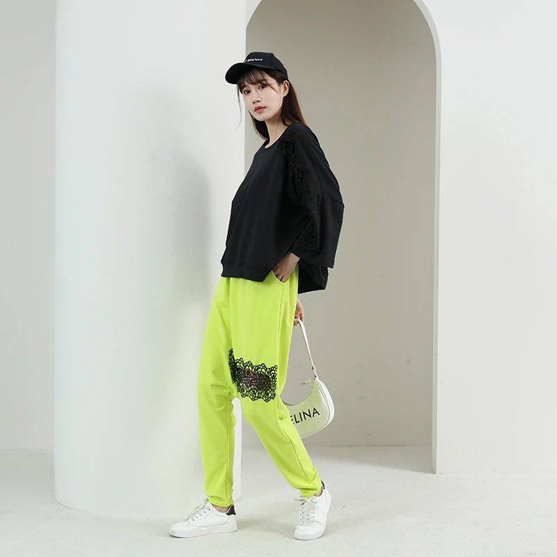 Splicing Hollow out Sweatpants Autumn Loose Fit Harem Pants Women Fashion Elastic Waist Cross-pants Hip Hop Street Jogger
Splicing Hollow out Sweatpants Autumn Loose Fit Harem Pants Women Fashion Elastic Waist Cross-pants Hip Hop Street Jogger