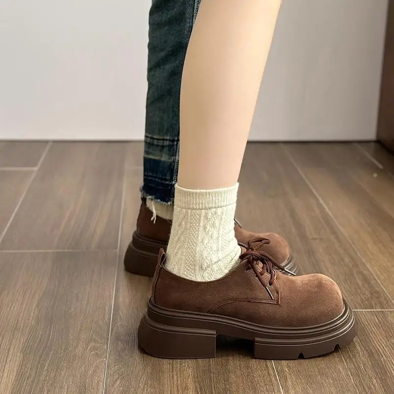 

Brown Short Boots Female Winter 2024 New Retro British Style Everything Muffin Thick Soles Lace-up Big Head Small Leather Shoes