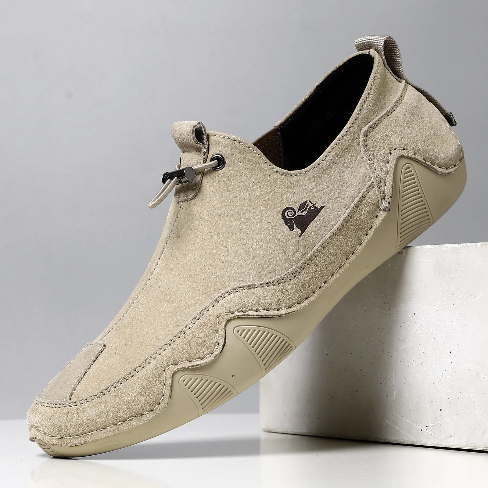 Men sneakers 2023 Genuine Leather Casual Shoes Men Loafers Covers Breathable Lazy Sports Shoes man flatsbig size 38-46
Men sneakers 2023 Genuine Leather Casual Shoes Men Loafers Covers Breathable Lazy Sports Shoes man flatsbig size 38-46