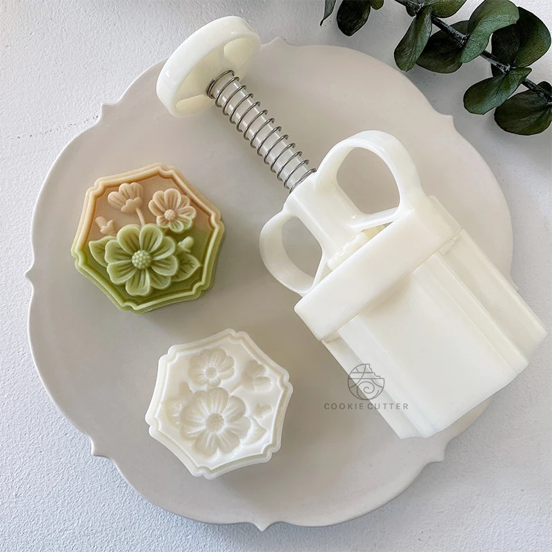 

75g Hexagon Shape Flower Mooncake Mold Mung Bean Pastry Chinese Style Home DIY Hand Pressure Baking Mold Kitchen Accessories