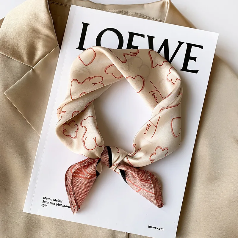 New Women's Korean-Style Sweet Love Silk Square Fashionable Decorative Thin Scarf Sunscreen Shawl
New Women's Korean-Style Sweet Love Silk Square Fashionable Decorative Thin Scarf Sunscreen Shawl