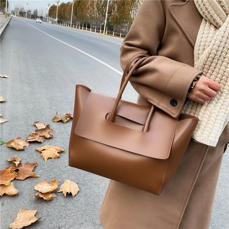 Luxury Fashion Designer Business Work Tote Handbags for Women Big Capacity PU Leather Cover Trapeze Shoulder Bag
Luxury Fashion Designer Business Work Tote Handbags for Women Big Capacity PU Leather Cover Trapeze Shoulder Bag