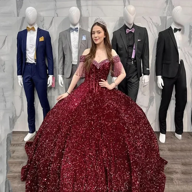 ANGELSBRIDEP винно-красное платье Quinceanera роскошное платье с блестками и бисером со шнуровкой корсет на спине платье принцессы для 15-го дня рождения официальное платье
ANGELSBRIDEP винно-красное платье Quinceanera роскошное платье с блестками и бисером со шнуровкой корсет на спине платье принцессы для 15-го дня рождения официальное платье