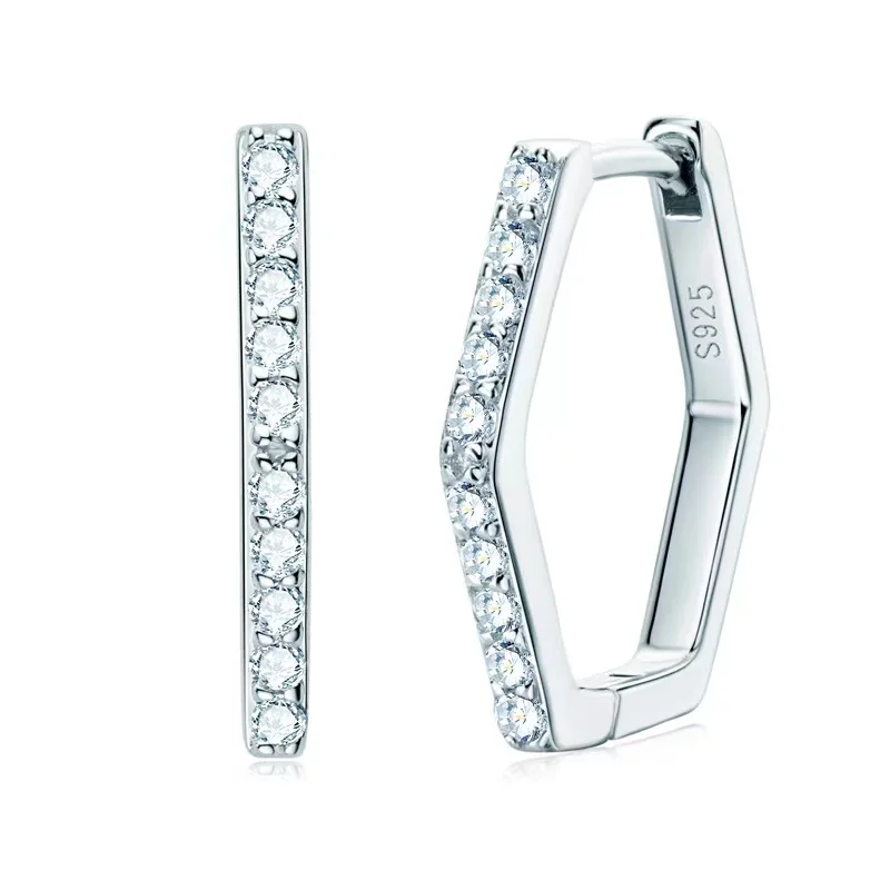 Trendy 0.2ct D Color Hexagon Moissanite Hoop Earrings Women 925 Sterling Silver Plated White Gold Moissanite Diamond Earrings
Trendy 0.2ct D Color Hexagon Moissanite Hoop Earrings Women 925 Sterling Silver Plated White Gold Moissanite Diamond Earrings