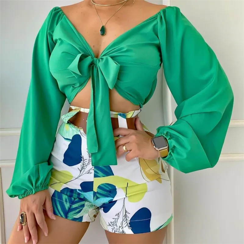 Long Sleeve Lace Up Shirts Top Printed Mini Shorts With Belt Fashion Casual Women Two Piece Set Elegant Office Lady Outfits
Long Sleeve Lace Up Shirts Top Printed Mini Shorts With Belt Fashion Casual Women Two Piece Set Elegant Office Lady Outfits