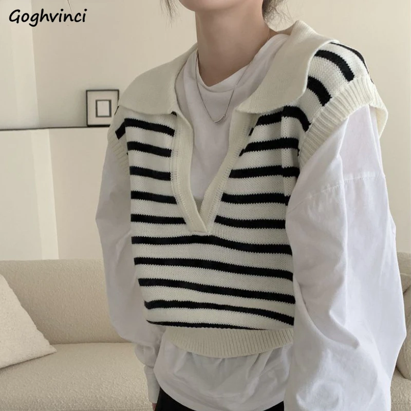 Striped Sweater Vests Women Turn-down Collar Vintage Cropped Korean Style Clothes Kawaii College All-match Tender Fashion Mujer
Striped Sweater Vests Women Turn-down Collar Vintage Cropped Korean Style Clothes Kawaii College All-match Tender Fashion Mujer