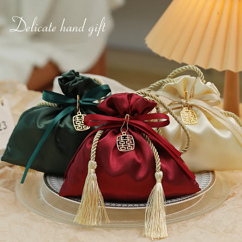 

Silk Drawstring Gift Bag Candy Pouches For Wedding Party Favors Satin Gift Packing Bags Jewelry Organizer Chocolate Candy Bags