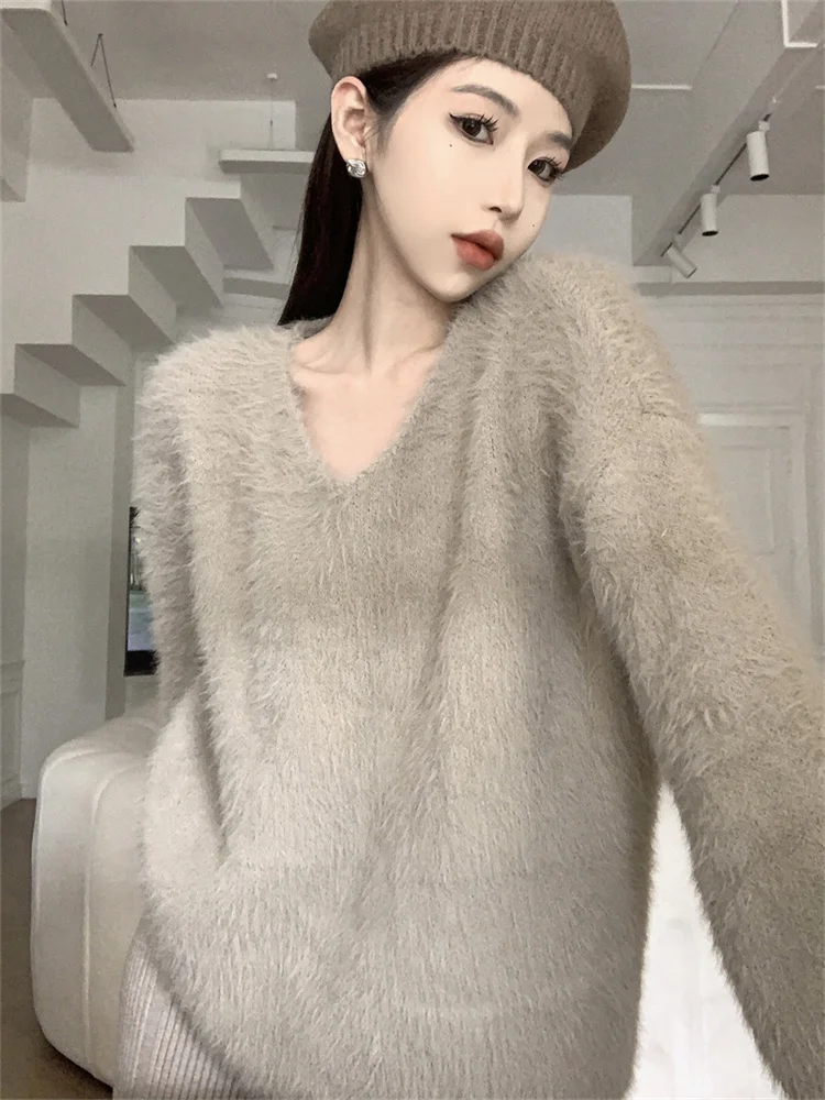 2023 New Autumn Fashion V-neck Knitted Sweater Streetwear Long Sleeved Solid Simple Casual Office Ladies Women Top Pullover
2023 New Autumn Fashion V-neck Knitted Sweater Streetwear Long Sleeved Solid Simple Casual Office Ladies Women Top Pullover