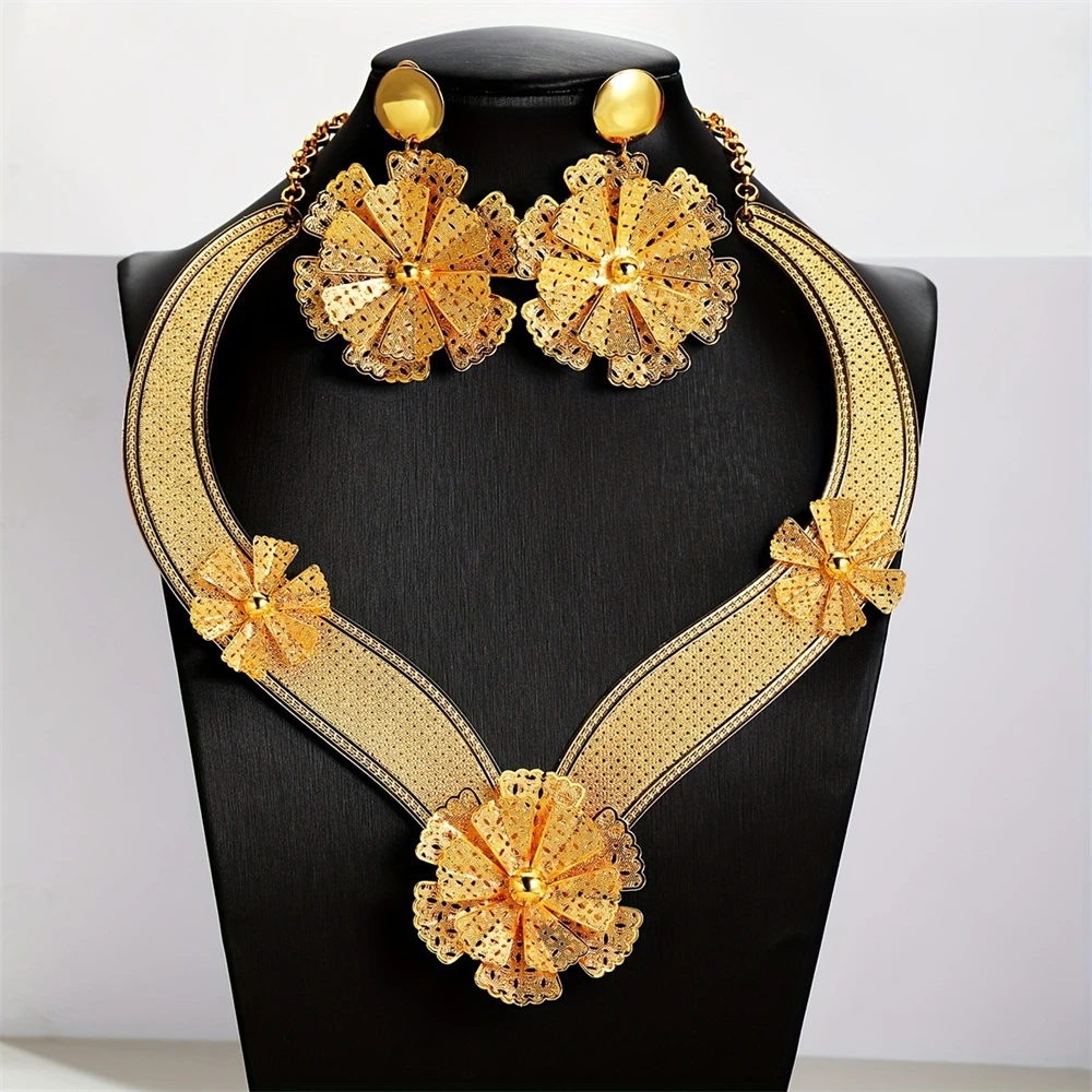 Hot selling Dubai African jewelry Dubai European and American fashion blooming sun collar earring set
Hot selling Dubai African jewelry Dubai European and American fashion blooming sun collar earring set