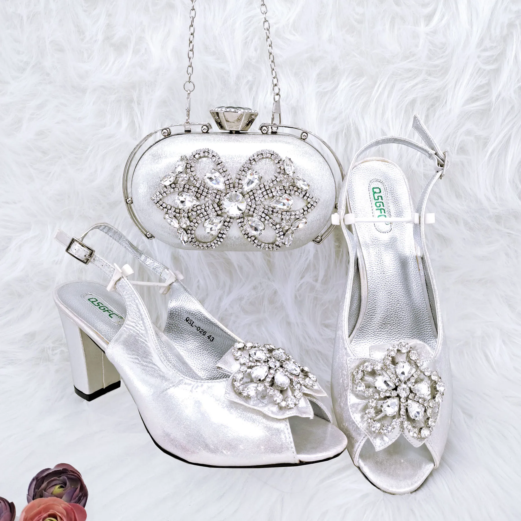 

Nigerian Women Party Pumps High Heels Ladies Italian Design Shoes And Bag Set Decorated with Rhinestone Wedding Party Shoes