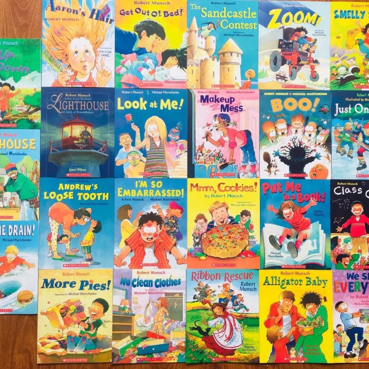 Children's storytelling reading 23 volumes graded early education English enlightenment English book picture book reading
Children's storytelling reading 23 volumes graded early education English enlightenment English book picture book reading