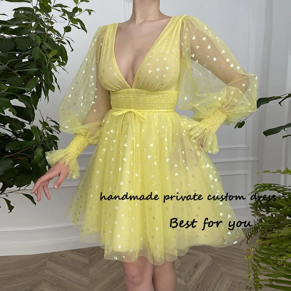 

Yellow Star Tulle Short Homecoming Dresses Puffy Long Sleeve V Neck Mini Cocktail Prom Dress Backless Graduation Party Gowns