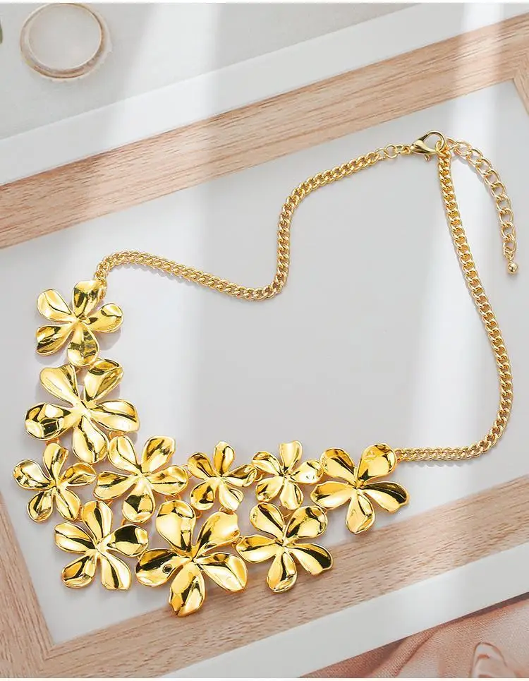 KouCh Light Gold Color Stainless Steel Collar Luxury Big Flower Charms For Wedding Party Imitation Pearl No Fade Hyperbole Choke
KouCh Light Gold Color Stainless Steel Collar Luxury Big Flower Charms For Wedding Party Imitation Pearl No Fade Hyperbole Choke