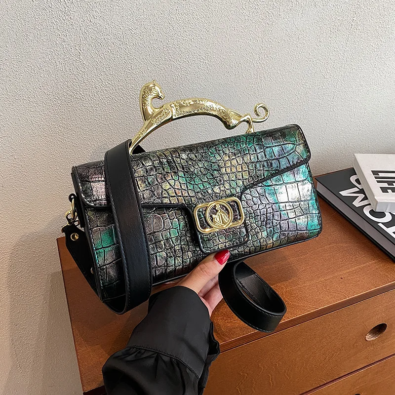 Luxury Quality Handbags For Women Patent Leather New Color Crocodile Stone Pattern Ladies Shoulder Cross Body Bags Metal Handle
Luxury Quality Handbags For Women Patent Leather New Color Crocodile Stone Pattern Ladies Shoulder Cross Body Bags Metal Handle
