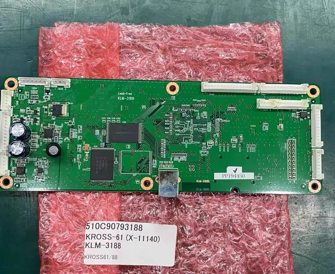 Для основной платы Korg KROSS 61 (X-11140) 
Для основной платы Korg KROSS 61 (X-11140)