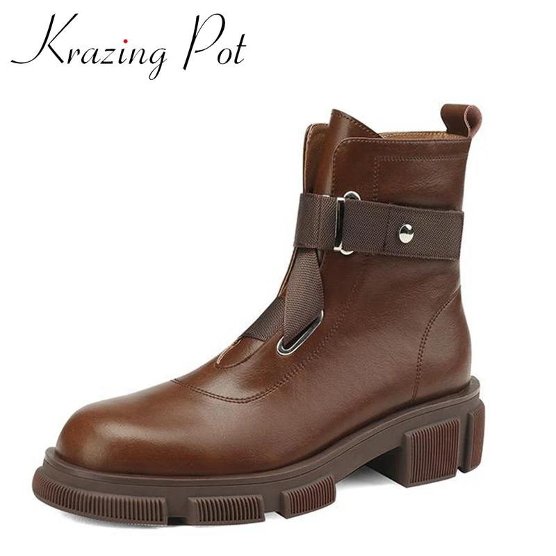 Krazing Pot Full Grain Leather Round Toe Med Heels Modern Boots Thick Bottom Cross-tied Belt Buckle Neutral Zipper Ankle Boots
Krazing Pot Full Grain Leather Round Toe Med Heels Modern Boots Thick Bottom Cross-tied Belt Buckle Neutral Zipper Ankle Boots