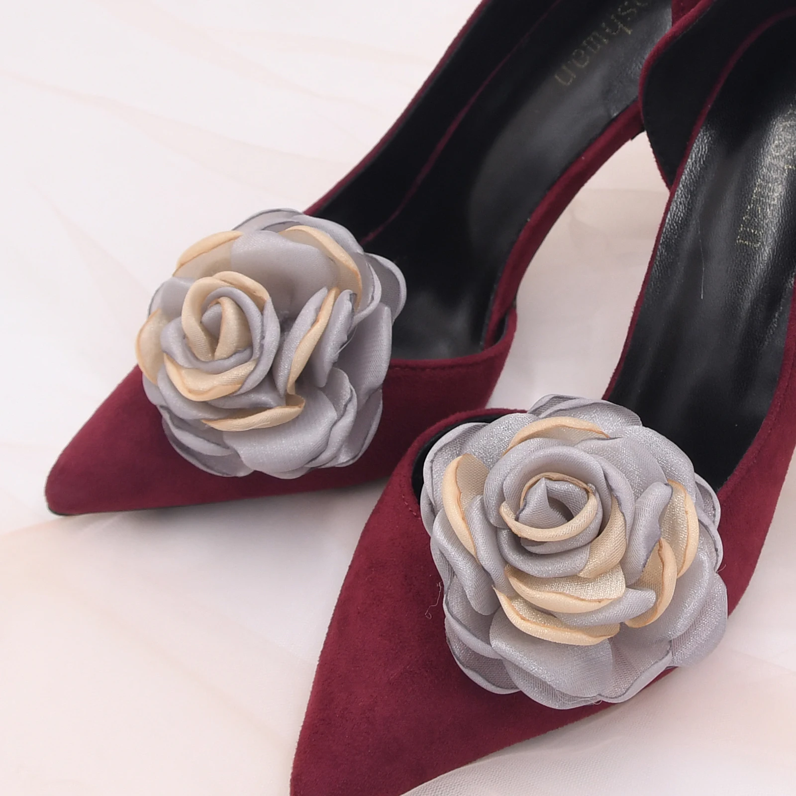 TOPQUEEN 1PC Shoe Clip Wedding Shoes High Heel Women Bride Decoration For Girls Lovely Large Decoration Party Shoe Buckle AX15
TOPQUEEN 1PC Shoe Clip Wedding Shoes High Heel Women Bride Decoration For Girls Lovely Large Decoration Party Shoe Buckle AX15
