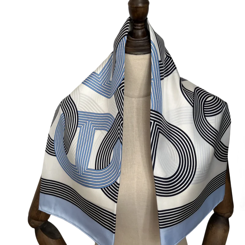 2024 blue 100% silk twill scarf 16MM top quality silk wrap head scarf neck scarf for women lady gift
2024 blue 100% silk twill scarf 16MM top quality silk wrap head scarf neck scarf for women lady gift