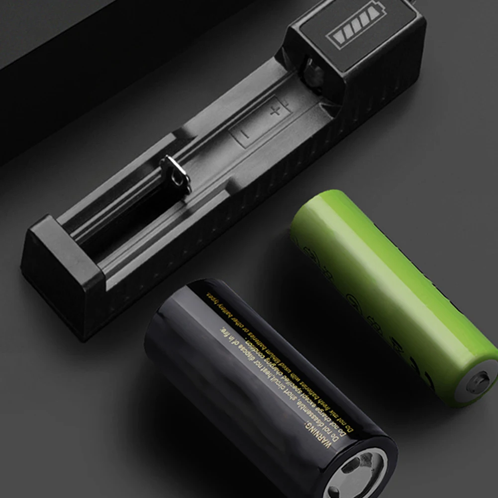 Convenient And Fast Smart Battery Charger Usb 1 Slot 106*27*23mm Battery Reverse Charging Protection High-current Charging
Convenient And Fast Smart Battery Charger Usb 1 Slot 106*27*23mm Battery Reverse Charging Protection High-current Charging