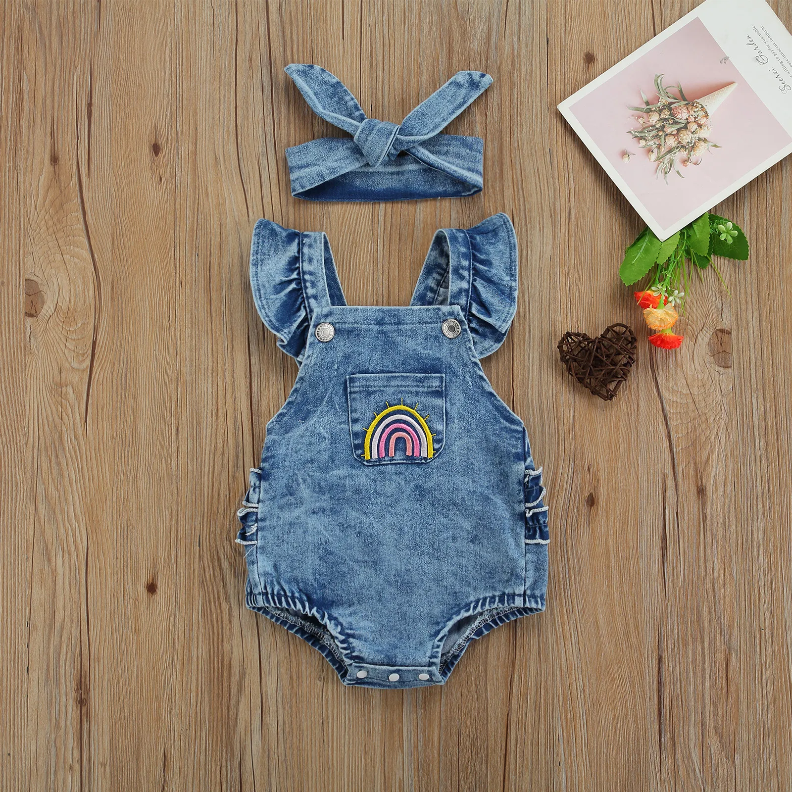 Newborn Baby Rainbow Print Denim Suspenders Shorts With Button Sleeveless Summer Romper for Boy Girls Party Casual Outfit
Newborn Baby Rainbow Print Denim Suspenders Shorts With Button Sleeveless Summer Romper for Boy Girls Party Casual Outfit