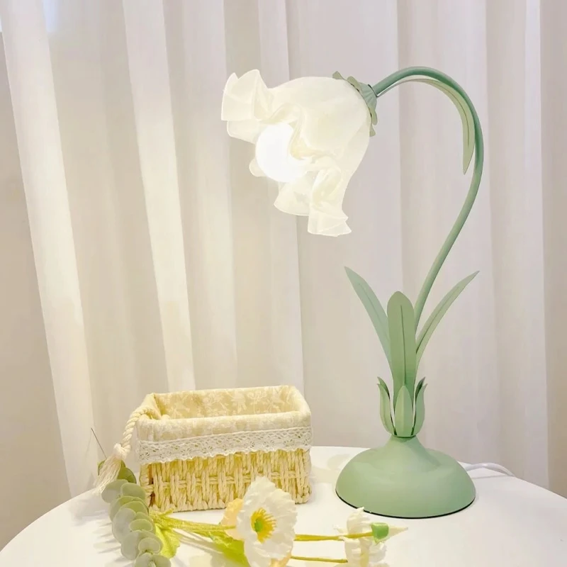 Girl Flower Table Lamp Retro Warm Bedside Bedroom Medieval French Decor Birthday Gifts for Girl Wedding Decor Gift Home Decor
Girl Flower Table Lamp Retro Warm Bedside Bedroom Medieval French Decor Birthday Gifts for Girl Wedding Decor Gift Home Decor