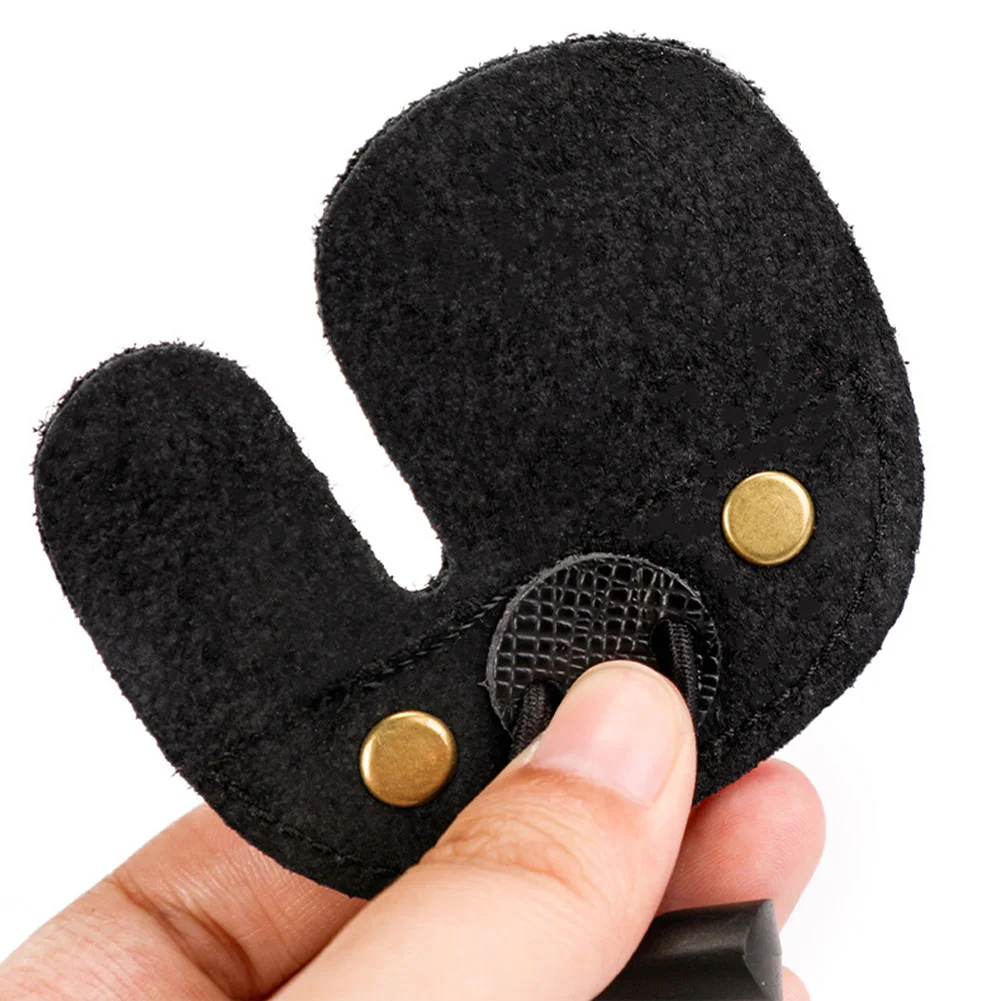 High Quality Finger Protector Archery Finger Tabs 7*7.5cm Adjustable Recurve Bow Leather Protective Three-layer
High Quality Finger Protector Archery Finger Tabs 7*7.5cm Adjustable Recurve Bow Leather Protective Three-layer