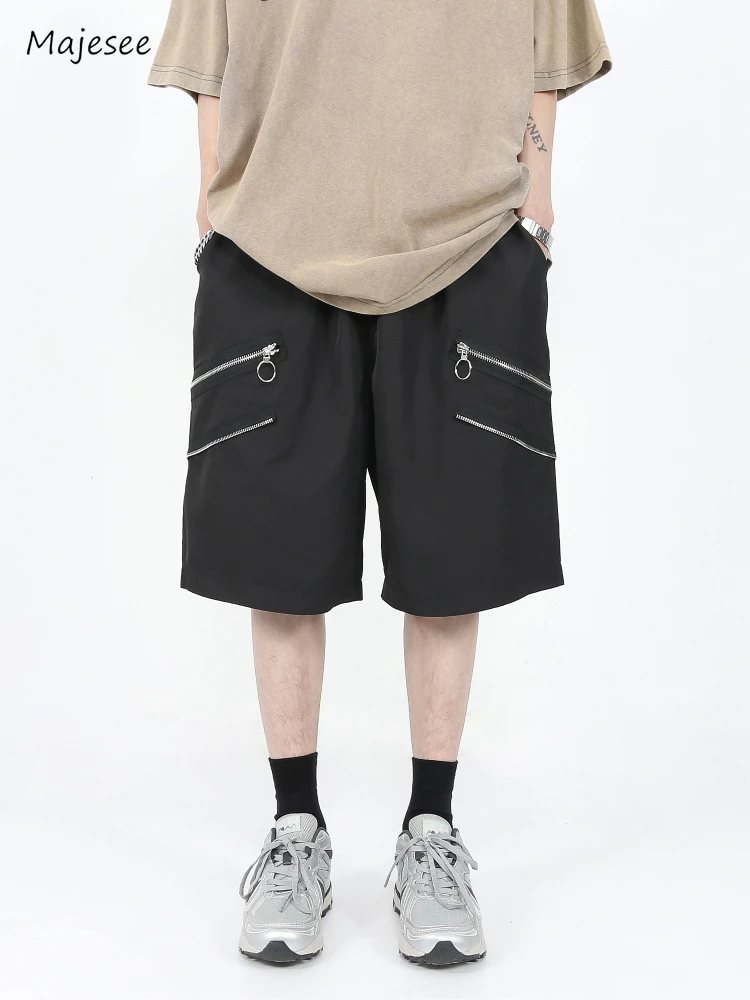Men Shorts Daily Casual Loose Summer American Style Knee Length Elastic Waist Breathable Solid Zipper Design High Street Fashion
Men Shorts Daily Casual Loose Summer American Style Knee Length Elastic Waist Breathable Solid Zipper Design High Street Fashion