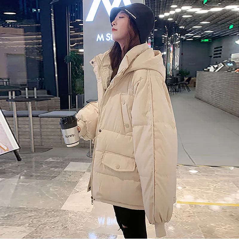 2023 New Autumn Winter Women Short Cotton Jacket Thicken Warm Hooded Cotton Coat Casual Loose Bread Female Overcoat
2023 New Autumn Winter Women Short Cotton Jacket Thicken Warm Hooded Cotton Coat Casual Loose Bread Female Overcoat