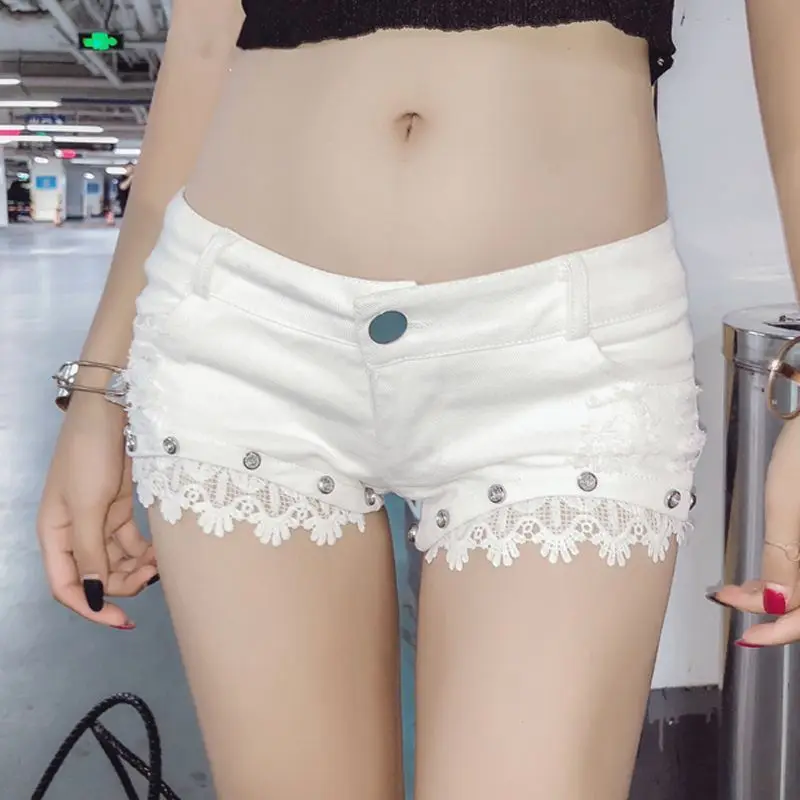 2024 Summer New Women's Sexy Low Waisted Denim Shorts Slim Lace Jeans Booty Shorts
2024 Summer New Women's Sexy Low Waisted Denim Shorts Slim Lace Jeans Booty Shorts