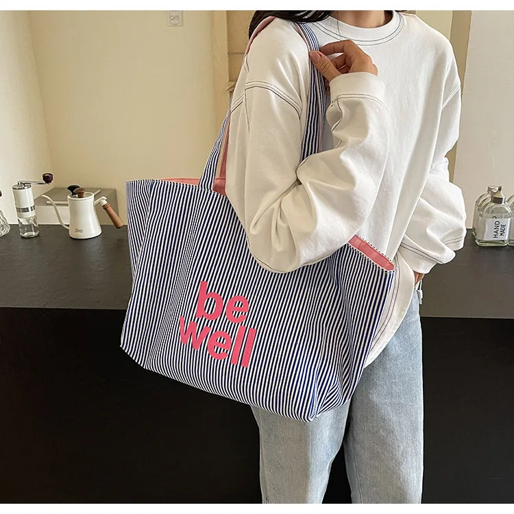 2025 New Fashion Striped Women's Shoulder Bag 11 S0b8560de53744d8d9bd37d628e523914H