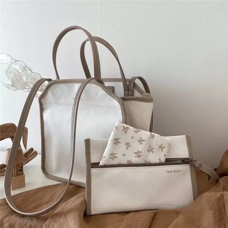 Multifunctional Mommy Shoulder Crossbody Composite Bag Light Babies Diaper Bag For Baby Nappy Bag Maternity Baby Stuff Organizer
Multifunctional Mommy Shoulder Crossbody Composite Bag Light Babies Diaper Bag For Baby Nappy Bag Maternity Baby Stuff Organizer