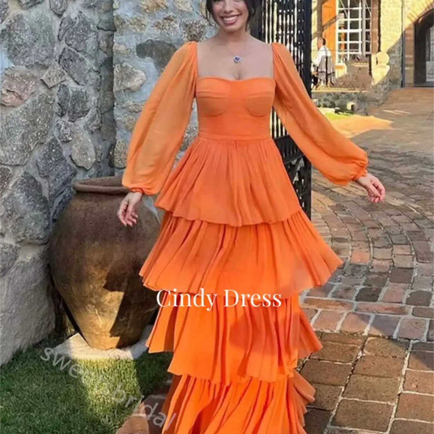 Cindy Long Sleeves Multi-layer Orange Color Sweetheart Chiffon Elegant Luxury Evening Dress 2024 Graduation Dresses Ball Gowns
Cindy Long Sleeves Multi-layer Orange Color Sweetheart Chiffon Elegant Luxury Evening Dress 2024 Graduation Dresses Ball Gowns