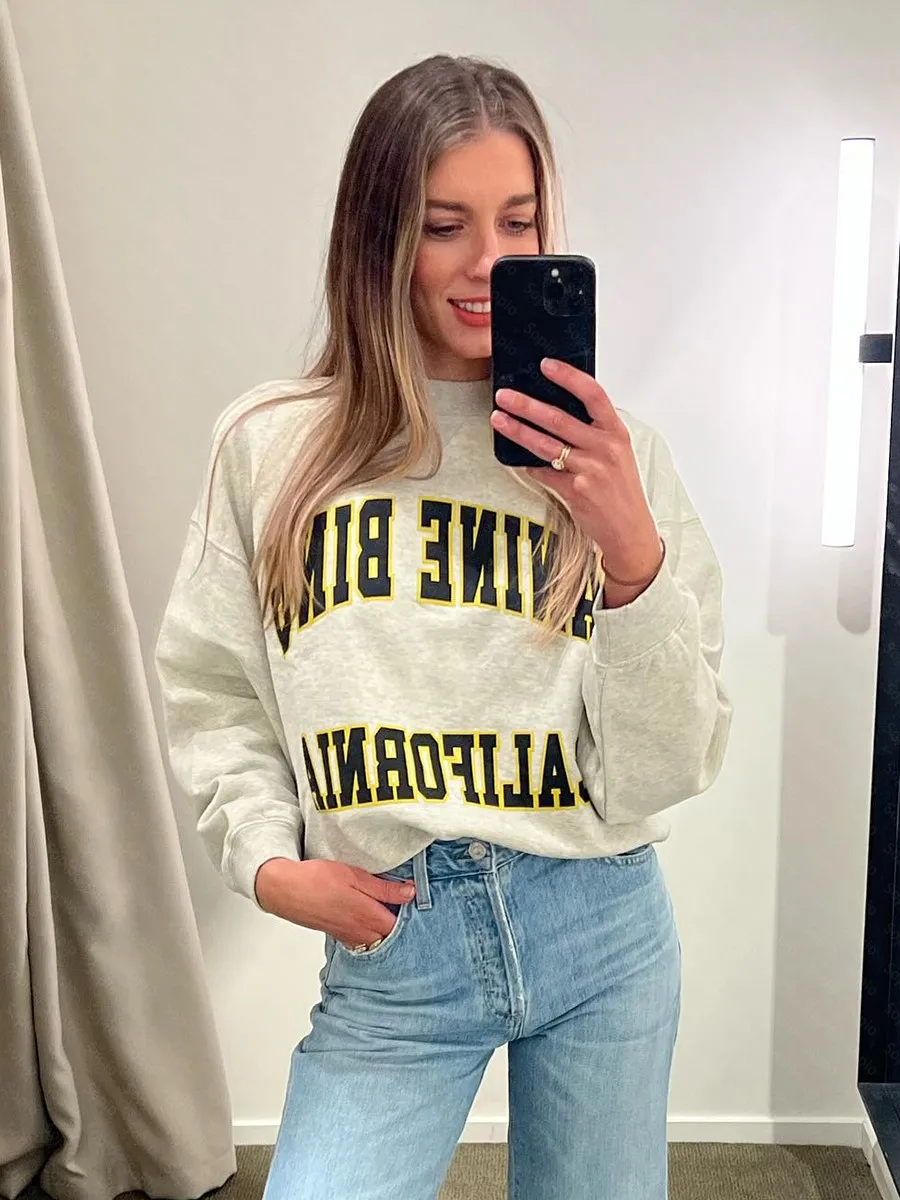 Letter Print Sweatshirt For Women Autumn New Long Sleeve Streetwear Fashion Hooded Sweatshirt Casual Chic Pullover Tops 2023
Letter Print Sweatshirt For Women Autumn New Long Sleeve Streetwear Fashion Hooded Sweatshirt Casual Chic Pullover Tops 2023