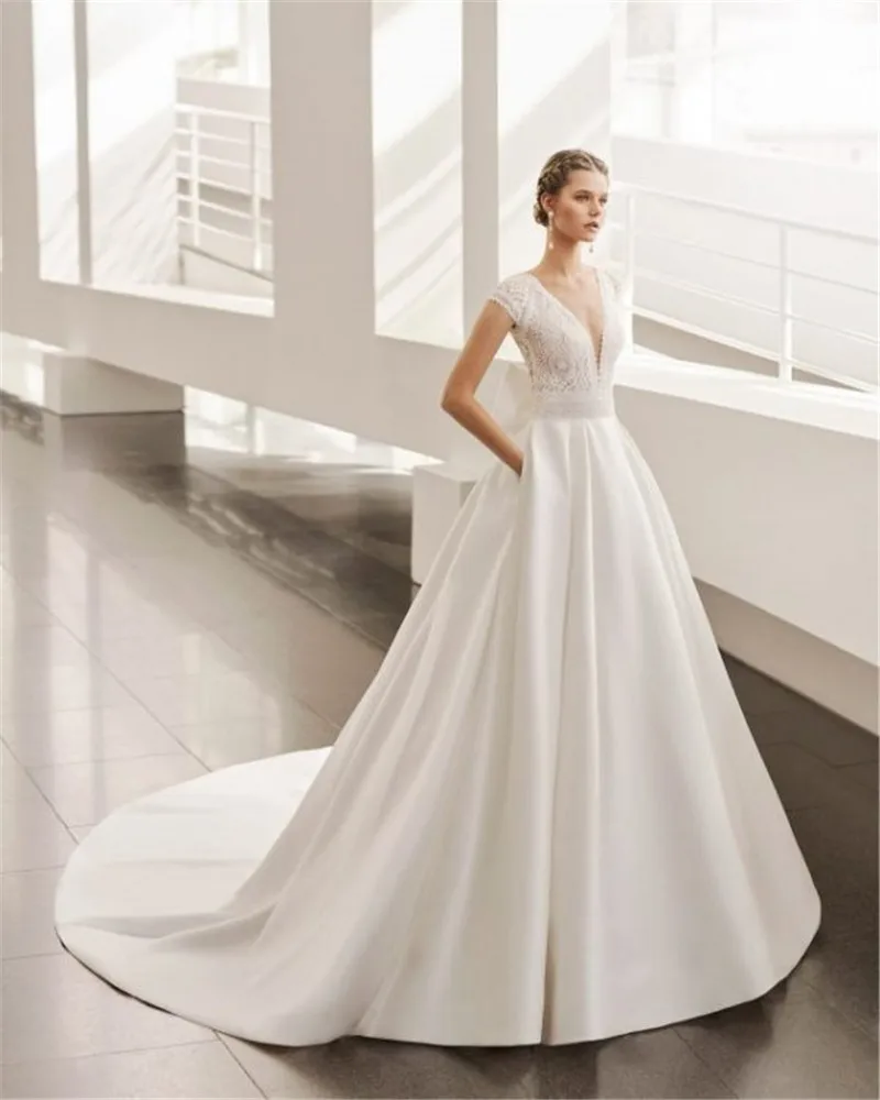 Vintage with Bow Bridal Gown Simple Illusion Long sleeve A-Line Wedding Dress Draped Satin vestido de noiva
Vintage with Bow Bridal Gown Simple Illusion Long sleeve A-Line Wedding Dress Draped Satin vestido de noiva